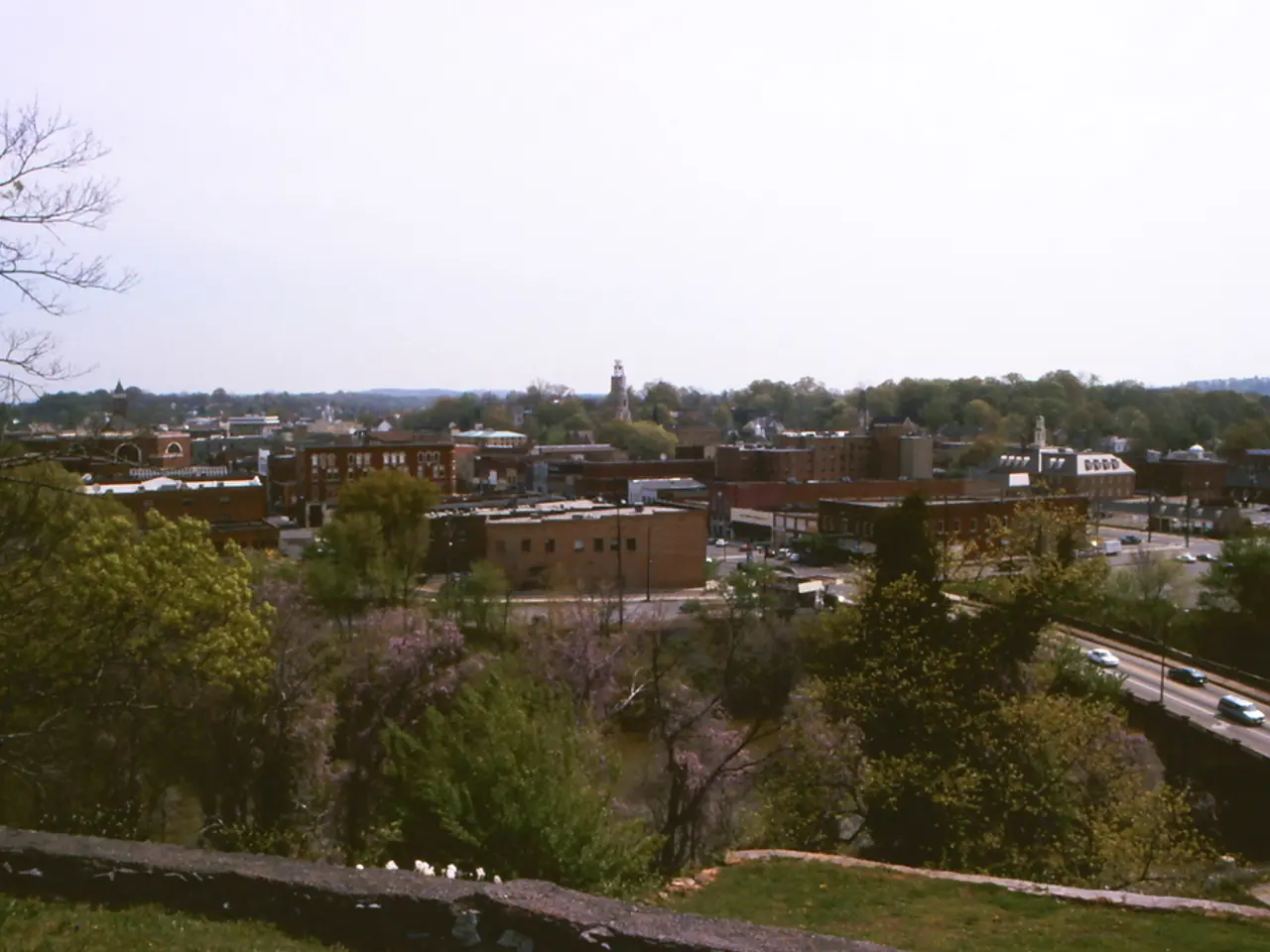 Mandate for the incorporation of polyclinic construction in the development regulations for...