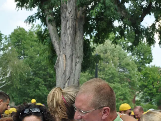 Age-related deterioration of avoidant attachment?