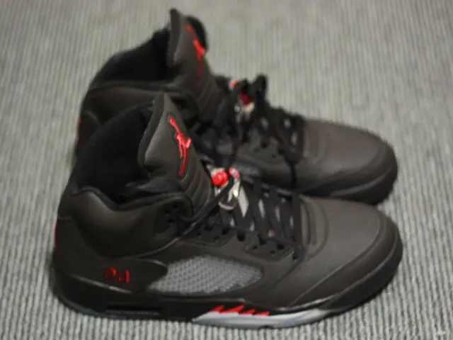 Marvelous Advantages of Barefoot Striding: Wellness and Equilibrium