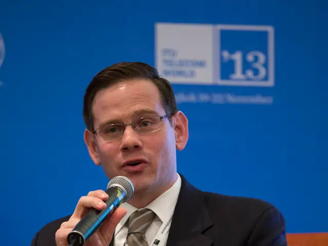 Delving into the Phenomenon of Sleep Talking: Unraveling the Secrets of Somniloquy