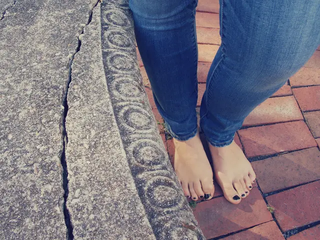 Circulatory Troubles: Recognizing Symptoms, Identifying Causes, Seeking Treatment, and Further...