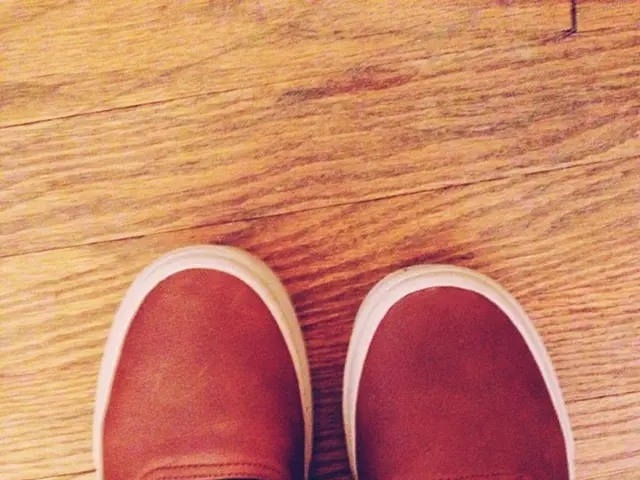 Heel spurs removal: Exploring treatment options and exercises for their elimination