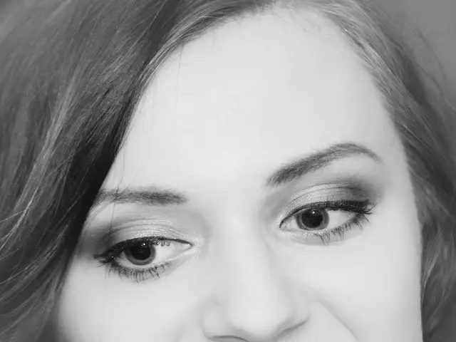 Imitating Facial Dynamics: Advanced Volitional Movement Control for Expressions of Revulsion