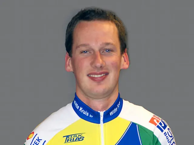 Barcelona goalkeeper Marc-Andre ter Stegen's recovery is progressing positively, according to coach...