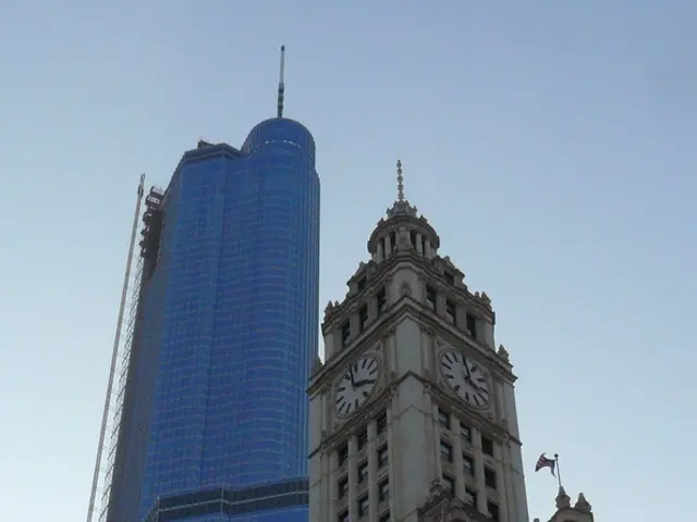 Is it required to have daylight during work hours?