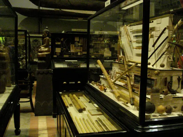 Chaotic Minds Unleash Innovation: The Role of Randomness in Generative Thinking and Issue...