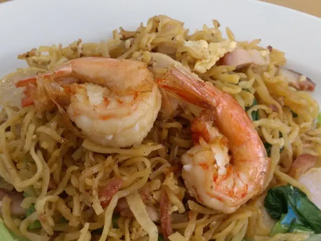 Buffet's leftovers: Gastro-union condemns excessive food disposal at the feast