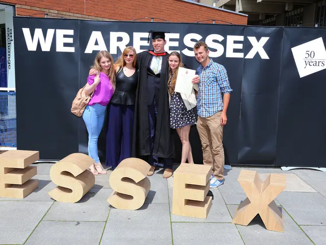 EU Officials Introduce Initiative Fostering Internet Adoption in Education